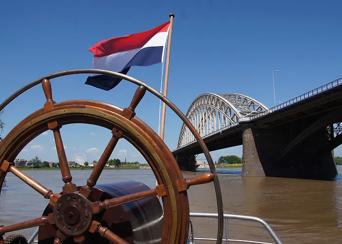 Boat \'Opoe Sientje\'